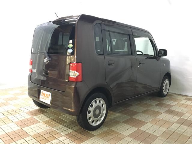 ピクシススペース Ｘ　ＢＴオーディオ　ワンセグ　ＳＤ再生　純正ナビ　ＥＴＣ　スマートキー　スペアキー　エコアイドル　ベンチシート　アームレスト　スペアタイヤ　電格ミラー　バニティミラー　シートリフター　アラーム　関東仕入れ（4枚目）