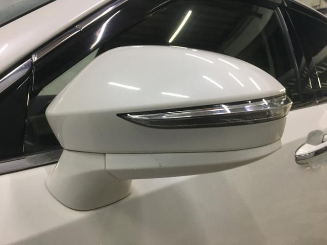 クラウンハイブリッド ロイヤルサルーン　バックカメラ　シートヒーター　純正ＨＤＤナビ　フルセグ　ＤＶＤ再生　ＢＴオーディオ　ＵＳＢポート　ＨＩＤヘッド　ＬＥＤフォグ　ビルトインＥＴＣ　スマートキー　ステアスイッチ　パワーシート　ソナー（25枚目）