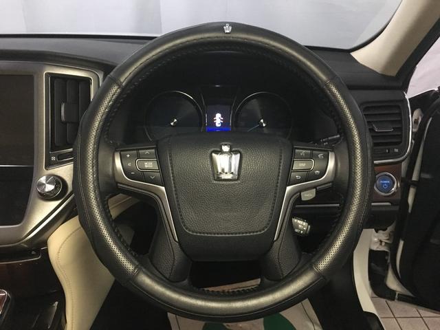 クラウンハイブリッド ロイヤルサルーン　バックカメラ　シートヒーター　純正ＨＤＤナビ　フルセグ　ＤＶＤ再生　ＢＴオーディオ　ＵＳＢポート　ＨＩＤヘッド　ＬＥＤフォグ　ビルトインＥＴＣ　スマートキー　ステアスイッチ　パワーシート　ソナー（45枚目）