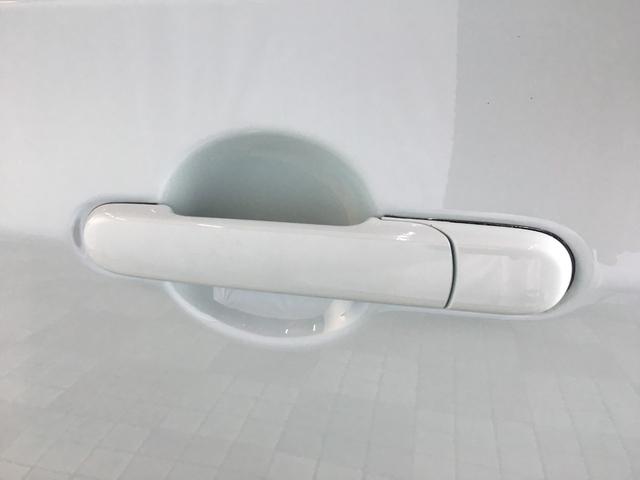 アルトラパンショコラ Ｇ　バックカメラ　純正ナビ　ワンセグ　ＢＴオーディオ　ＡＵＸ端子　ＳＤ再生　スマートキー　プッシュスタート　ＨＩＤヘッドライト　オートライト　レザーシート　エコアイドル　シートリフター　タイミングチェーン（23枚目）