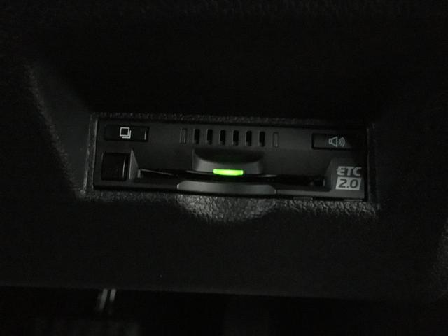 プリウス Ｓセーフティプラス　関東仕入れ　ワンオーナー　ＴＳＳ　バックカメラ　９インチナビ　フルセグ　ＤＶＤ再生　ＢＴオーディオ　ＨＵＤ　パーキングアシスト　ソナー　ビルトＥＴＣ２．０　純正ドラレコ　ＬＥＤヘッド　クルコン（19枚目）