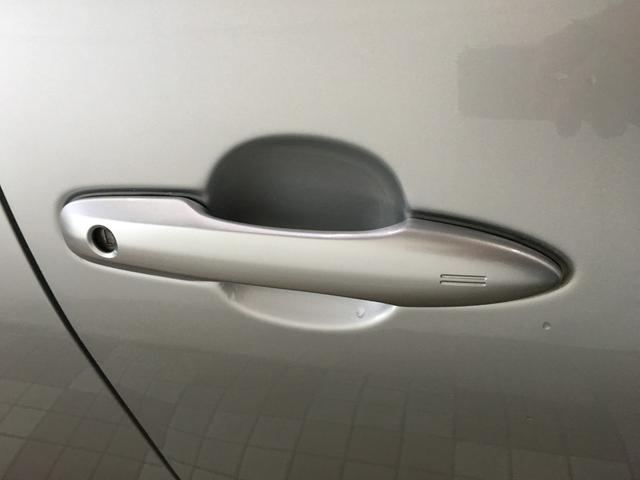 プリウス Ｓセーフティプラス　関東仕入れ　ワンオーナー　ＴＳＳ　バックカメラ　９インチナビ　フルセグ　ＤＶＤ再生　ＢＴオーディオ　ＨＵＤ　パーキングアシスト　ソナー　ビルトＥＴＣ２．０　純正ドラレコ　ＬＥＤヘッド　クルコン（21枚目）