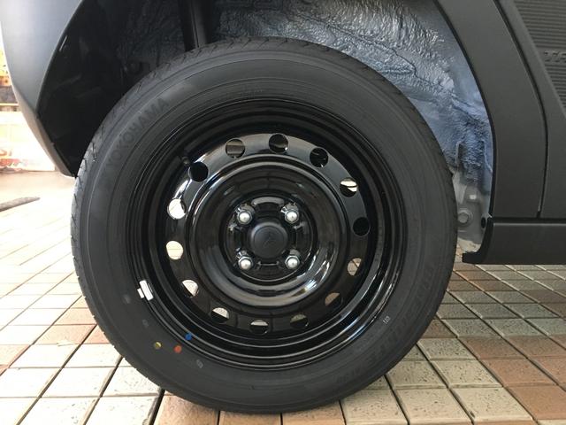 タフト X 届出済未使用車 アップグレードパック ガラスルーフ リバース電動リヤワイパー スマートアシスト LEDヘッドライト スマートキー2個 プッシュスタート シートリフター 電動パーキング(32枚目)