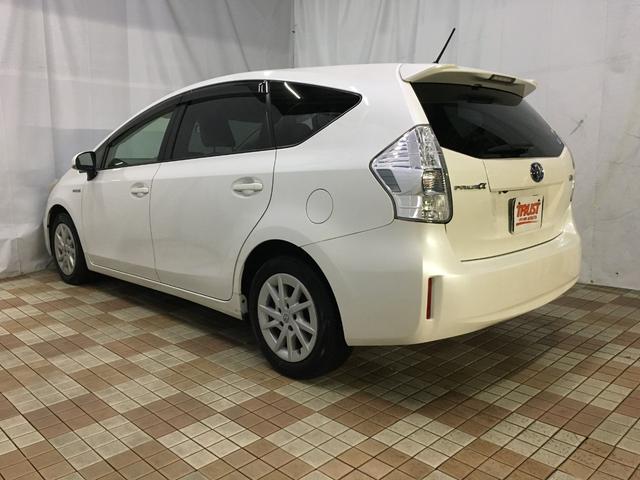 TOYOTA PRIUS ALPHA S