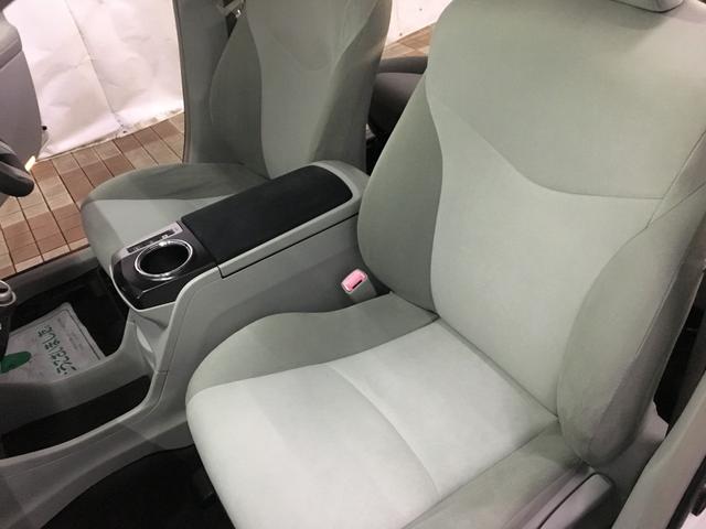 TOYOTA PRIUS ALPHA S