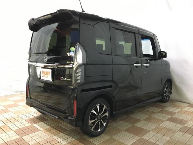 N-BOXカスタム G・Lホンダセンシング 新品夏タイヤ シーケンシャルウインカー バックカメラ フルセグ BTオーディオ DVD再生 社外ナビ シートヒーター LEDヘッド LEDフォグ パワースライドドア レーダークルーズ ビルトインETC(5枚目)