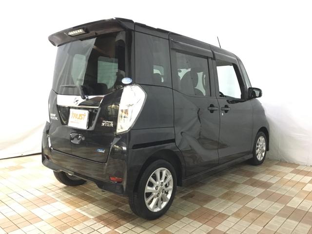 デイズルークス ハイウェイスター X Vセレクション+セーフティII エマブレ アラウンドビュー バックカメラ パワースライドドア フルセグ SD再生 USBケーブル 純正ナビ HIDヘッド フォグ スマートキー2個 プッシュスタート リヤクーラー シートヒーター(5枚目)