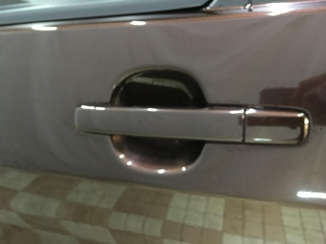 デイズ Ｘ　フルセグ　ＣＤ　ハンズフリー　ＡＵＸ　　純正ナビ　アラウンドビューモニター　スマートキー　プッシュスタート　オートミラー　アームレスト　シートリフター　アイドリングストップ　ベンチシート（22枚目）