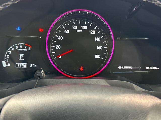ヴェゼル ＲＳ・ホンダセンシング　ＭナビＲカメラＥＴＣスマートキーＬＥＤライト　盗難防止　バックモニター　サイドエアバック　スマ－トキ－　シートヒータ　地デジＴＶ　フルオートエアコン　整備記録簿　ＤＶＤ　横滑り防止機能　ナビ＆ＴＶ（19枚目）