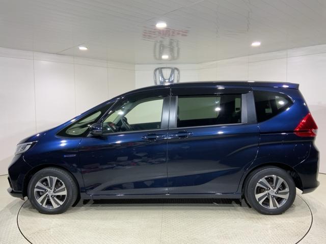 フリードハイブリッド ハイブリッド・Ｇホンダセンシング　いまコレ＋新品マット付ＭナビＲカメラＥＴＣＬＥＤ　軽減ブレーキ　キーフリーシステム　記録簿　ＤＶＤ再生可能　ＥＣＯＮ　後カメラ　Ａクルーズ　地デジフルセグＴＶ　ＬＥＤヘッドランプ　シートＨ　横滑防止（16枚目）