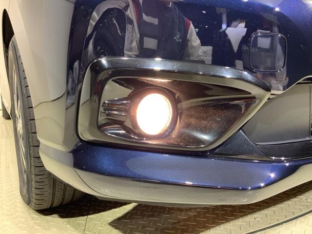 フリードハイブリッド ハイブリッド・Ｇホンダセンシング　いまコレ＋新品マット付ＭナビＲカメラＥＴＣＬＥＤ　軽減ブレーキ　キーフリーシステム　記録簿　ＤＶＤ再生可能　ＥＣＯＮ　後カメラ　Ａクルーズ　地デジフルセグＴＶ　ＬＥＤヘッドランプ　シートＨ　横滑防止（23枚目）