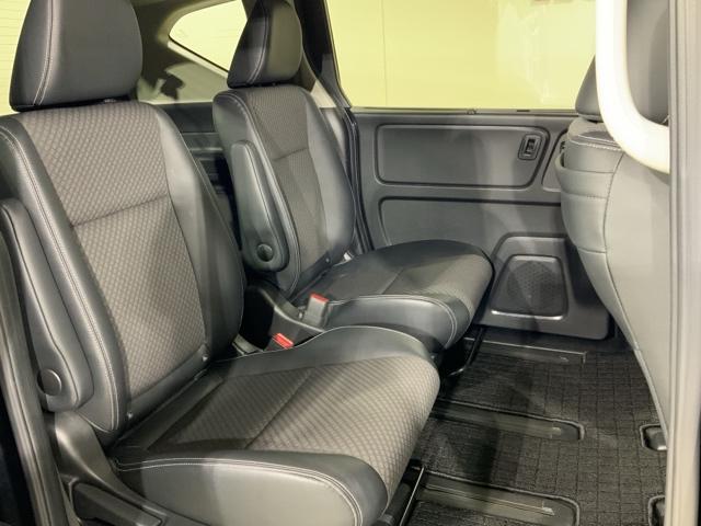 フリードハイブリッド ハイブリッド・Ｇホンダセンシング　いまコレ＋新品マット付ＭナビＲカメラＥＴＣＬＥＤ　軽減ブレーキ　キーフリーシステム　記録簿　ＤＶＤ再生可能　ＥＣＯＮ　後カメラ　Ａクルーズ　地デジフルセグＴＶ　ＬＥＤヘッドランプ　シートＨ　横滑防止（30枚目）