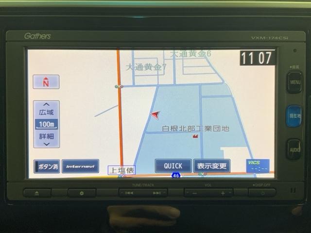 フィット １３Ｇ・Ｆパッケージ　いまコレ＋新品マット付ＭナビＲカメラＥＴＣ　イモビ　スマ－トキ－　記録簿有り　ＶＳＡ　ＥＴＣ付き　助手席エアバッグ　オートエアコン　エアバック　ＰＳ　キ－フリ－　１セグ　ＰＷ　ＡＢＳ　ＴＶナビ（5枚目）