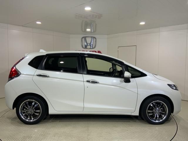 フィット １３Ｇ・Ｆパッケージ　いまコレ＋新品マット付ＭナビＲカメラＥＴＣ　イモビ　スマ－トキ－　記録簿有り　ＶＳＡ　ＥＴＣ付き　助手席エアバッグ　オートエアコン　エアバック　ＰＳ　キ－フリ－　１セグ　ＰＷ　ＡＢＳ　ＴＶナビ（15枚目）