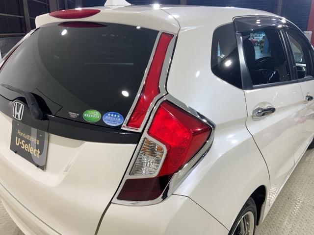 フィット １３Ｇ・Ｆパッケージ　いまコレ＋新品マット付ＭナビＲカメラＥＴＣ　イモビ　スマ－トキ－　記録簿有り　ＶＳＡ　ＥＴＣ付き　助手席エアバッグ　オートエアコン　エアバック　ＰＳ　キ－フリ－　１セグ　ＰＷ　ＡＢＳ　ＴＶナビ（19枚目）