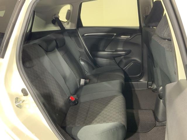 フィット １３Ｇ・Ｆパッケージ　いまコレ＋新品マット付ＭナビＲカメラＥＴＣ　イモビ　スマ－トキ－　記録簿有り　ＶＳＡ　ＥＴＣ付き　助手席エアバッグ　オートエアコン　エアバック　ＰＳ　キ－フリ－　１セグ　ＰＷ　ＡＢＳ　ＴＶナビ（25枚目）