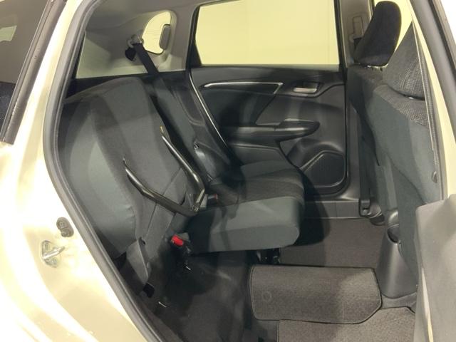 フィット １３Ｇ・Ｆパッケージ　いまコレ＋新品マット付ＭナビＲカメラＥＴＣ　イモビ　スマ－トキ－　記録簿有り　ＶＳＡ　ＥＴＣ付き　助手席エアバッグ　オートエアコン　エアバック　ＰＳ　キ－フリ－　１セグ　ＰＷ　ＡＢＳ　ＴＶナビ（26枚目）