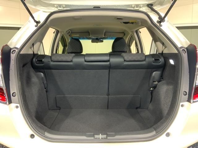 フィット １３Ｇ・Ｆパッケージ　いまコレ＋新品マット付ＭナビＲカメラＥＴＣ　イモビ　スマ－トキ－　記録簿有り　ＶＳＡ　ＥＴＣ付き　助手席エアバッグ　オートエアコン　エアバック　ＰＳ　キ－フリ－　１セグ　ＰＷ　ＡＢＳ　ＴＶナビ（27枚目）