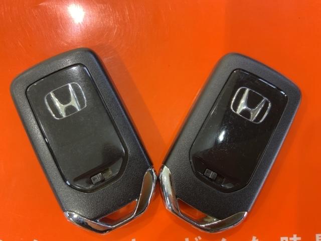 フィット １３Ｇ・Ｆパッケージ　いまコレ＋新品マット付ＭナビＲカメラＥＴＣ　イモビ　スマ－トキ－　記録簿有り　ＶＳＡ　ＥＴＣ付き　助手席エアバッグ　オートエアコン　エアバック　ＰＳ　キ－フリ－　１セグ　ＰＷ　ＡＢＳ　ＴＶナビ（40枚目）