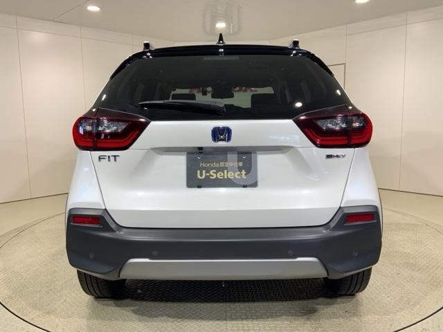 フィット ｅ：ＨＥＶクロスター　いまコレ＋新品マット付ＭナビＲカメラＥＴＣ　衝突回避システム　フルオートエアコン　前後センサー　ＬＥＤランプ　エアバッグ　サイドエアバック　地デジ　オートクルーズコントロール　ＶＳＡ　バックカメラ（14枚目）