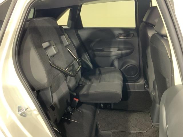 フィット ｅ：ＨＥＶクロスター　いまコレ＋新品マット付ＭナビＲカメラＥＴＣ　衝突回避システム　フルオートエアコン　前後センサー　ＬＥＤランプ　エアバッグ　サイドエアバック　地デジ　オートクルーズコントロール　ＶＳＡ　バックカメラ（26枚目）