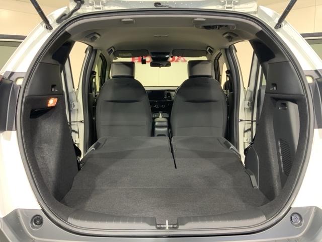 フィット ｅ：ＨＥＶクロスター　いまコレ＋新品マット付ＭナビＲカメラＥＴＣ　衝突回避システム　フルオートエアコン　前後センサー　ＬＥＤランプ　エアバッグ　サイドエアバック　地デジ　オートクルーズコントロール　ＶＳＡ　バックカメラ（28枚目）