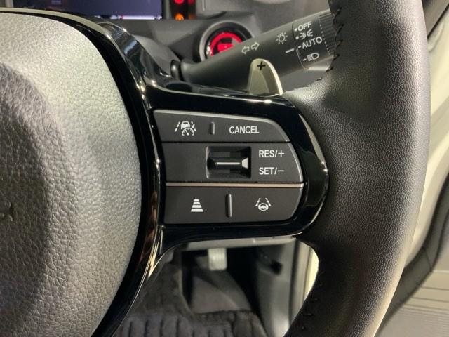 N-BOXカスタム ターボコーディネートスタイル 当社デモカーアップHondaSENSINGモノトーン 両側電動ドア 禁煙車 Rカメラ クルコン スマートキ- パワーステアリング ETC VSA セキュリティ エアコン LEDライト パワーウィンドウ(38枚目)