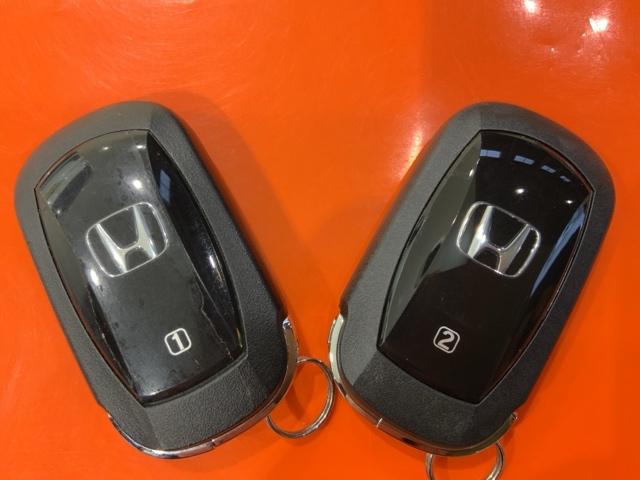 N-BOXカスタム ターボコーディネートスタイル 当社デモカーアップHondaSENSINGモノトーン 両側電動ドア 禁煙車 Rカメラ クルコン スマートキ- パワーステアリング ETC VSA セキュリティ エアコン LEDライト パワーウィンドウ(40枚目)