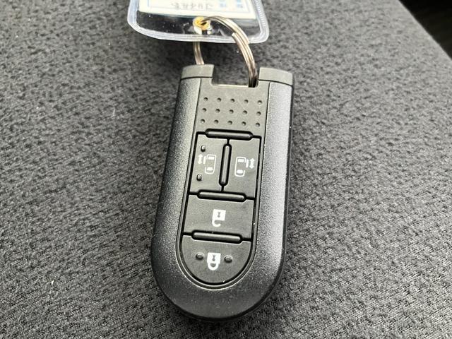 ムーヴキャンバス Ｘ　ＳＡＩＩＩ　両側電動スライドドア　オートライト　オートマチックハイビーム　純正ＣＤ　プッシュスタート　スマートキー　夏タイヤ４本新品交換　アイドリングストップ（18枚目）