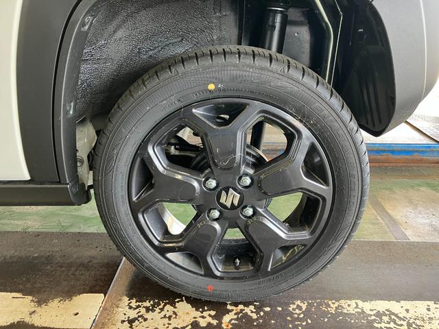 ハスラー タフワイルド　届出済未使用車　ルーフレール　アダプティブクルーズコントロール　ＬＥＤヘッドライト　フォグランプ　オートハイビーム　プッシュスタート　スマートキー　アイドリングストップ　純正アルミ　シートヒーター（29枚目）