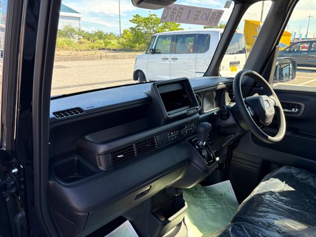 Ｎ－ＢＯＸカスタム ベースグレード　４ＷＤ　届出済未使用車　ホンダセンシング　アダプティブクルーズコントロール　ナビ装着スペシャルパッケージ　左側パワースライドドア　ＬＥＤヘッドライト　オートハイビーム　両席シートヒーター　スマートキー（21枚目）