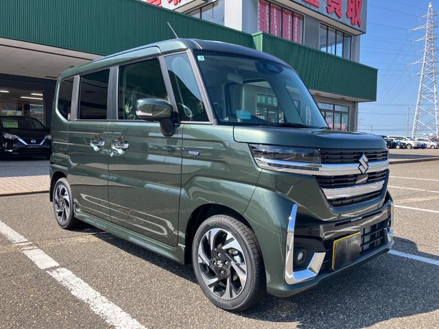 スペーシアカスタム ハイブリッドＸＳ　４ＷＤ　届出済未使用車　スズキセーフティーサポート　アダプティブクルーズコントロール　両側パワスラ　ＬＥＤヘッドライト　フォグランプ　ハーフレザーシート　リヤシートオットマン　シートヒーター（6枚目）
