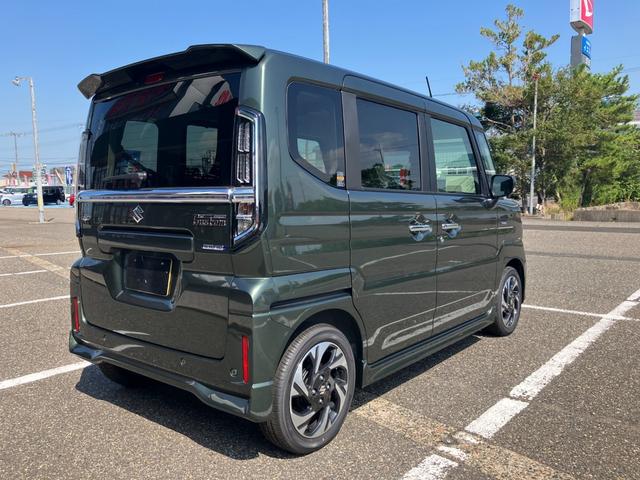 スペーシアカスタム ハイブリッドＸＳ　４ＷＤ　届出済未使用車　スズキセーフティーサポート　アダプティブクルーズコントロール　両側パワスラ　ＬＥＤヘッドライト　フォグランプ　ハーフレザーシート　リヤシートオットマン　シートヒーター（8枚目）