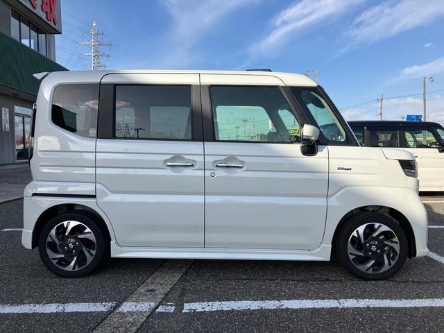 スペーシアカスタム ハイブリッドＸＳ　４ＷＤ　試乗車ＵＰ　全方位モニター付メモリーナビ　フルセグＴＶ　スズキセーフティーサポート　アダプティブクルーズコントロール　両側パワスラ　ＬＥＤライト　フォグ　シートヒーター　リヤシートオットマン（9枚目）