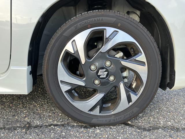 スペーシアカスタム ハイブリッドＸＳ　４ＷＤ　試乗車ＵＰ　全方位モニター付メモリーナビ　フルセグＴＶ　スズキセーフティーサポート　アダプティブクルーズコントロール　両側パワスラ　ＬＥＤライト　フォグ　シートヒーター　リヤシートオットマン（19枚目）