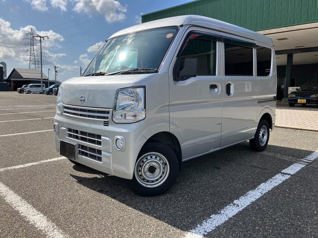 ＮＶ１００クリッパーバン ＤＸ　ＧＬパッケージ　２ＷＤ　５速マニュアル　パワーウインドー　プライバシーガラス　キーレス　オーバーヘッドコンソール　ＡＭＦＭラジオ（7枚目）