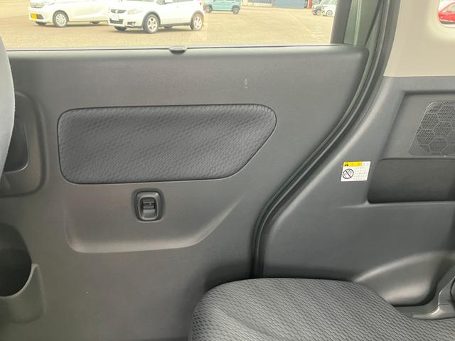 スペーシア Ｘリミテッド　４ＷＤ　衝突被害軽減装置　社外ナビ　ワンセグＴＶ　ＤＶＤ　ブルートゥース　ＥＴＣ　両側パワースライドドア　ディスチャージライト　オートライト　両席シートヒーター　夏タイヤ４本新品交換（59枚目）