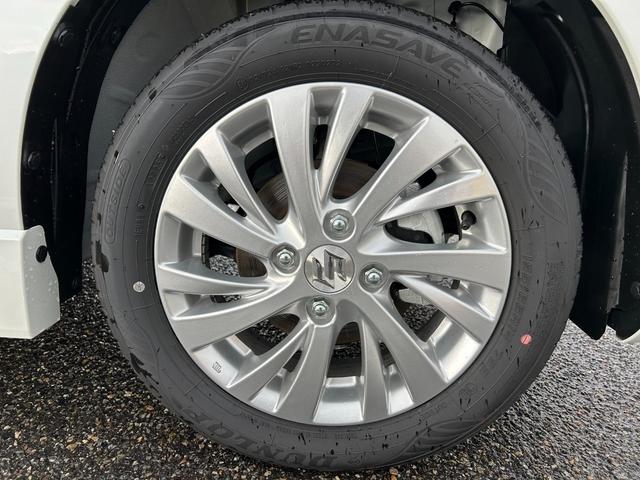 スペーシアカスタム ハイブリッドＧＳ　４ＷＤ　届出済未使用車　スズキセーフティーサポート　アダプティブクルーズコントロール　左側パワースライドドア　ＬＥＤライト　フォグランプ　オートハイビーム　プッシュスタート　シートヒーター（13枚目）