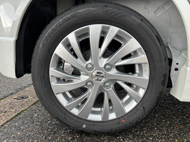 スペーシアカスタム ハイブリッドＧＳ　４ＷＤ　届出済未使用車　スズキセーフティーサポート　アダプティブクルーズコントロール　左側パワースライドドア　ＬＥＤライト　フォグランプ　オートハイビーム　プッシュスタート　シートヒーター（14枚目）