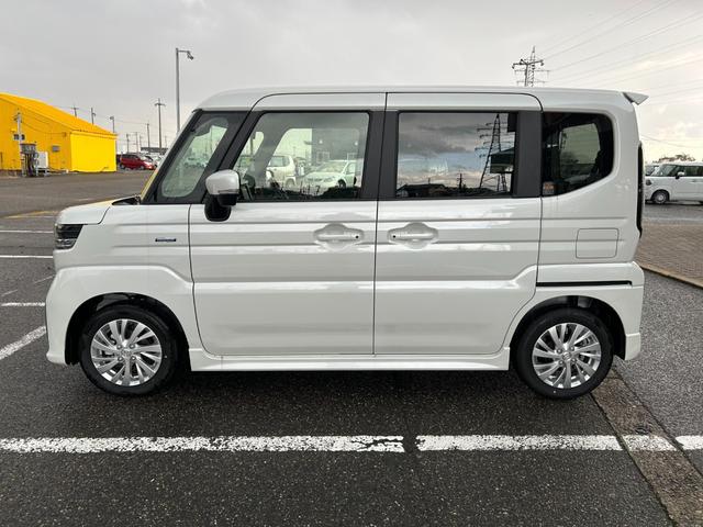 スペーシアカスタム ハイブリッドＧＳ　４ＷＤ　届出済未使用車　スズキセーフティーサポート　アダプティブクルーズコントロール　左側パワースライドドア　ＬＥＤライト　フォグランプ　オートハイビーム　プッシュスタート　シートヒーター（16枚目）