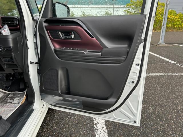 スペーシアカスタム ハイブリッドＧＳ　４ＷＤ　届出済未使用車　スズキセーフティーサポート　アダプティブクルーズコントロール　左側パワースライドドア　ＬＥＤライト　フォグランプ　オートハイビーム　プッシュスタート　シートヒーター（39枚目）