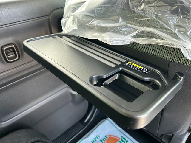 スペーシアギア ハイブリッドＸＺ　４ＷＤ　全方位モニター付メモリーナビ　フルセグ　ブルートゥース　両側パワースライドドア　アダプティブクルーズコントロール　ＬＥＤヘッドライト　フォグランプ　シートヒーター　リヤシートオットマン（31枚目）