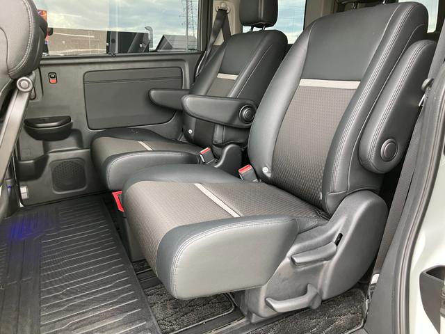 ステップワゴン モデューロＸ　ホンダセンシング　７人乗り　両側電動スライド　専用足回り　専用シート　前後ドラレコ　ＥＴＣ　純正９インチナビ　ＣＤ　ＤＶＤ　ＢＴ　パドルシフト　フルセグ　Ｂカメラ　アイドリングストップ　コーナーセンサー（6枚目）