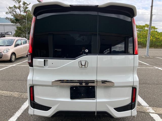 ステップワゴン モデューロＸ　ホンダセンシング　７人乗り　両側電動スライド　専用足回り　専用シート　前後ドラレコ　ＥＴＣ　純正９インチナビ　ＣＤ　ＤＶＤ　ＢＴ　パドルシフト　フルセグ　Ｂカメラ　アイドリングストップ　コーナーセンサー（17枚目）