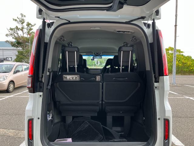 ステップワゴン モデューロＸ　ホンダセンシング　７人乗り　両側電動スライド　専用足回り　専用シート　前後ドラレコ　ＥＴＣ　純正９インチナビ　ＣＤ　ＤＶＤ　ＢＴ　パドルシフト　フルセグ　Ｂカメラ　アイドリングストップ　コーナーセンサー（35枚目）