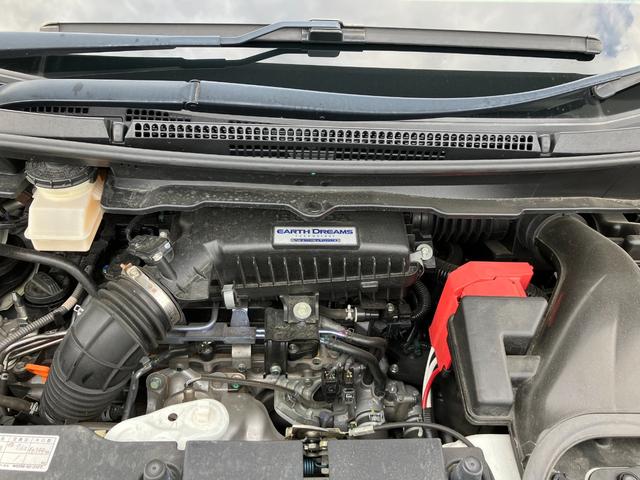 ステップワゴン モデューロＸ　ホンダセンシング　７人乗り　両側電動スライド　専用足回り　専用シート　前後ドラレコ　ＥＴＣ　純正９インチナビ　ＣＤ　ＤＶＤ　ＢＴ　パドルシフト　フルセグ　Ｂカメラ　アイドリングストップ　コーナーセンサー（37枚目）