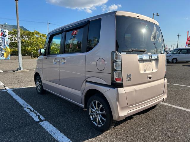 N-BOX G SSパッケージ 当社買取車 4WD 両側電動スライドドア スマートキー 社外アルミ(11枚目)