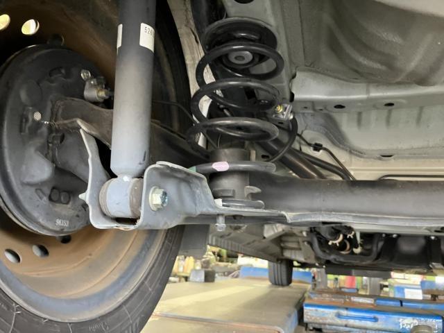 Ｎ－ＯＮＥ スタンダード　安心パッケージ　チップアップシート　ＣＤデッキ　タコメーター　アイドリングストップ　プッシュスタート　スマートキー（28枚目）