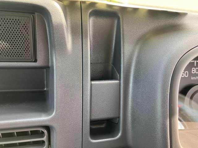 キャリイトラック KCエアコン・パワステ 4WD 届出済未使用車 パワーウインドー キーレス 横滑り防止装置 オートライト アイドリングストップ フロントメッキグリル AMFMラジオ(39枚目)