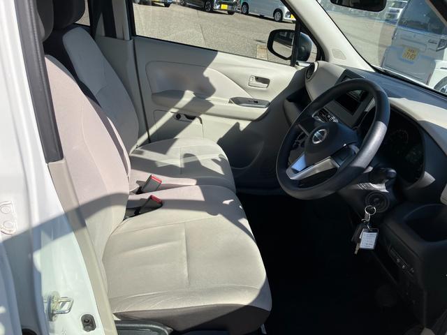 デイズ B CDデッキ キーレス チルトステアリング シートリフター Wエアバッグ ABS(10枚目)